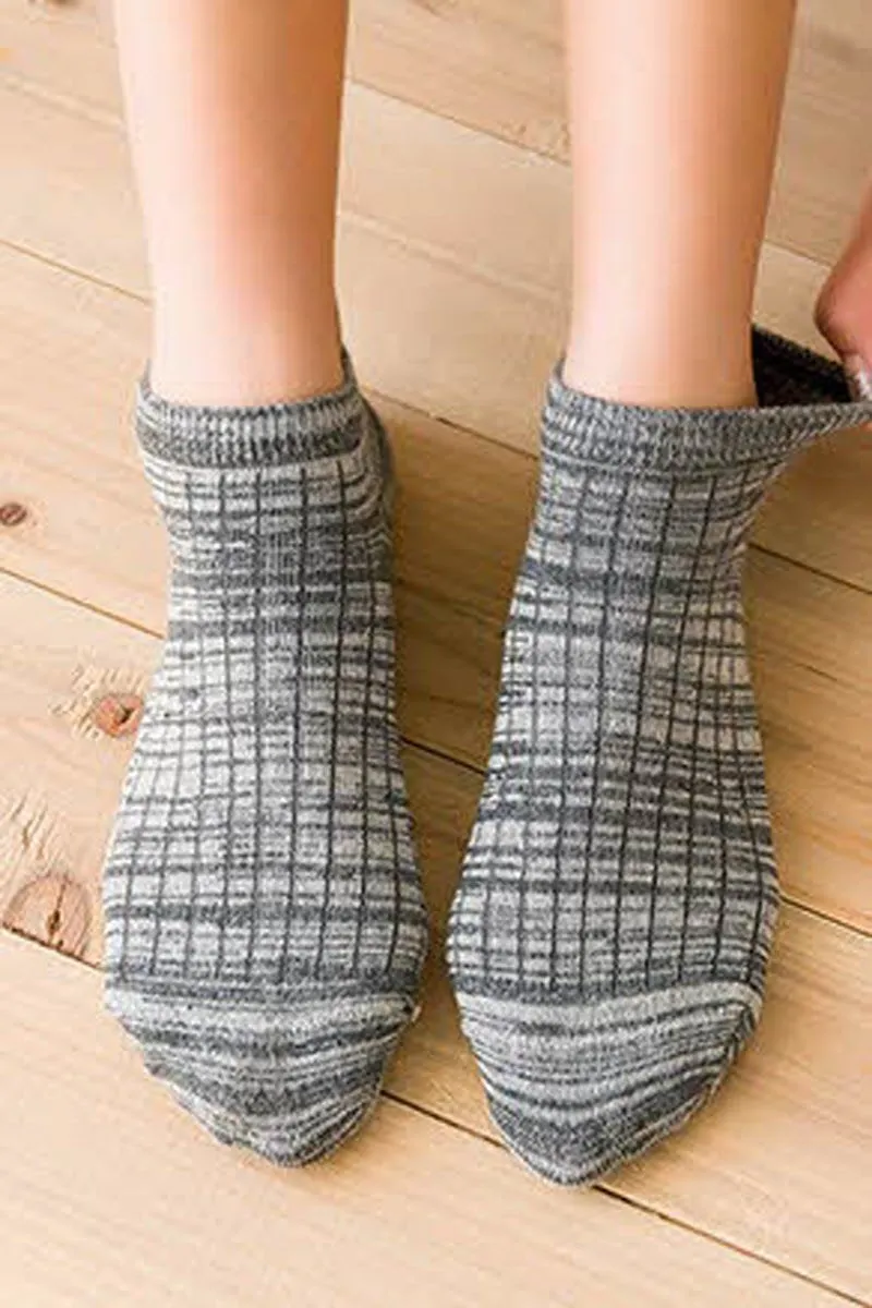 CASUAL SOLID COLOR BOAT SOCKS