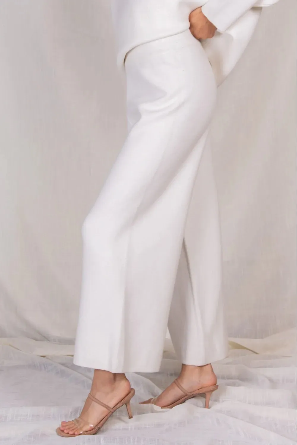 Elegant ankle length knit wide leg pants