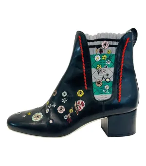 Fendi Floral Embroidered Leather Ankle Boots. Size 37